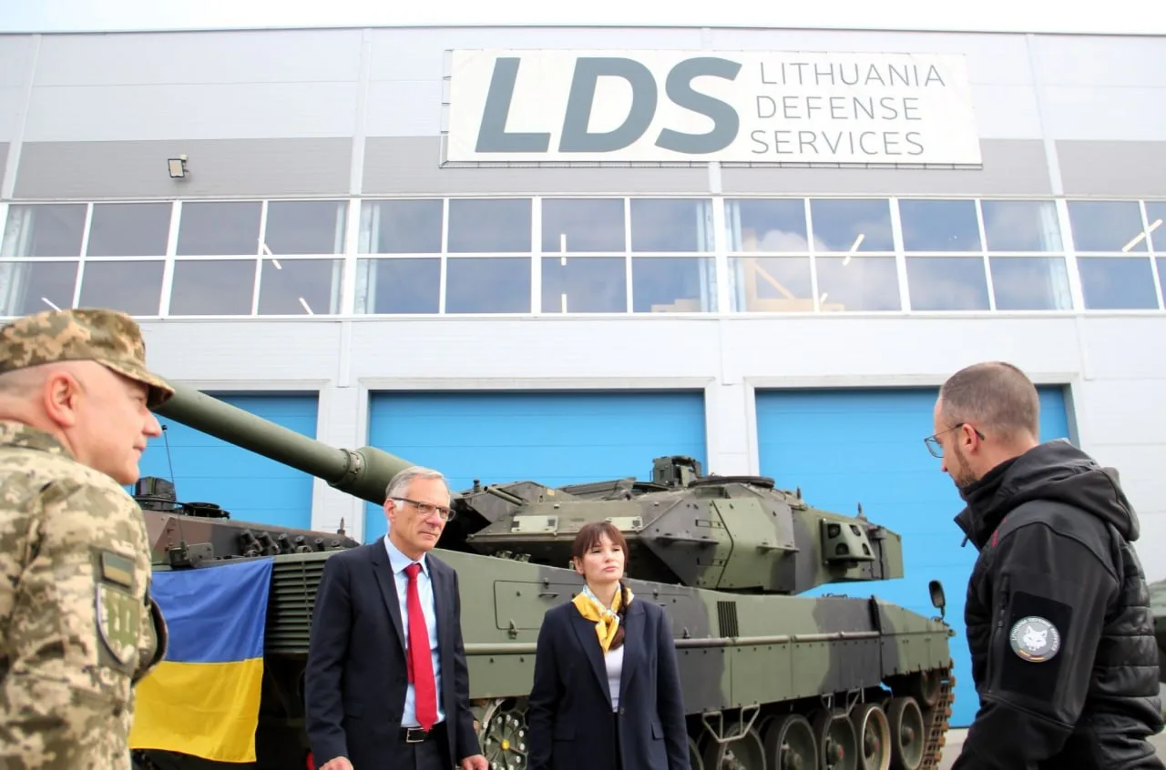 Литовская компания LDS сообщает, что отремонтировала два украинских танка Leopard 2