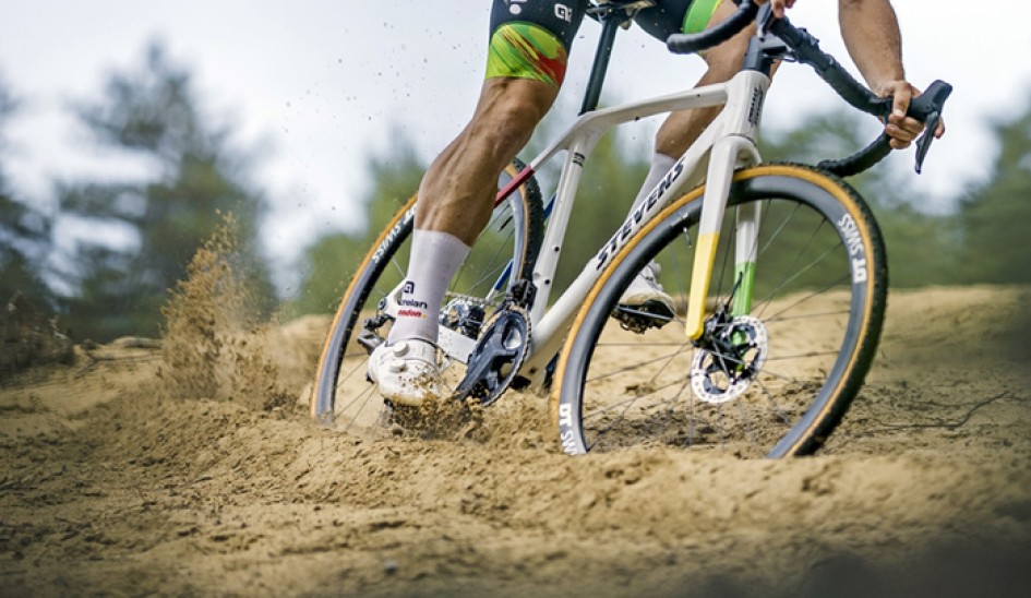 STEVENS Super Prestige: новая карбоновая рама и скрытая проводка для гонок