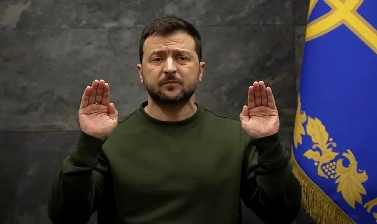 Зеленский, глядя на развалины Киева, заявил, что на каждый российский удар последует ответ Украины