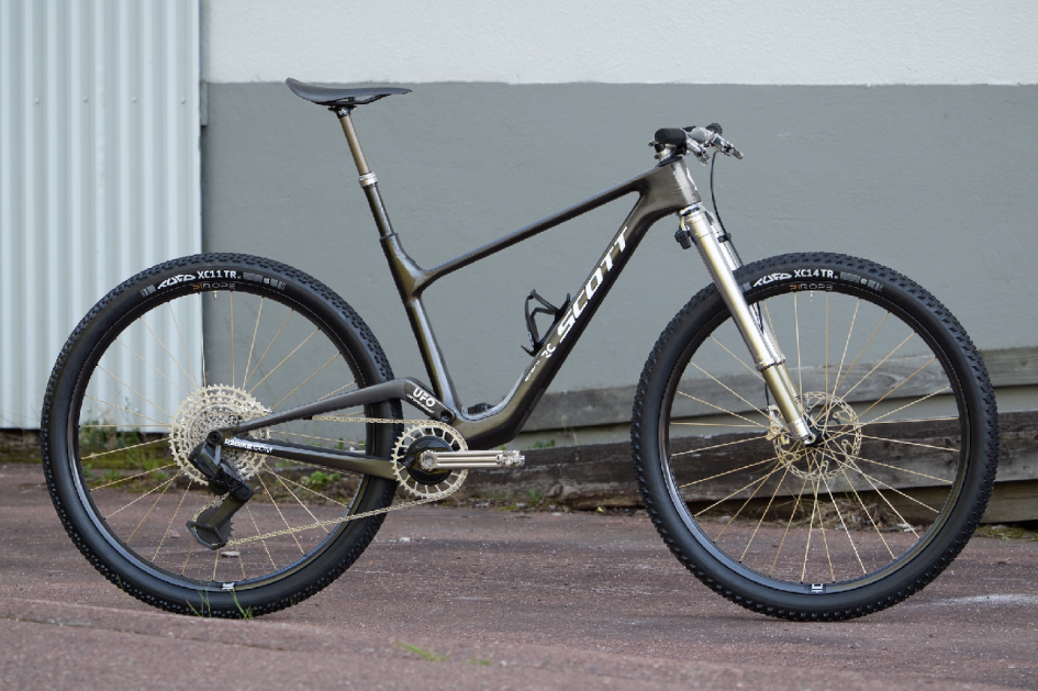 Scott Spark RC в кастомной версии Dangerholm: масса ниже 9 кг и новые стандарты XC