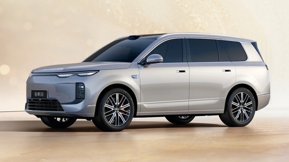 BYD Sealion 08 выходит на рынок Китая: гибрид и электроверсия с запасом хода до 900 км