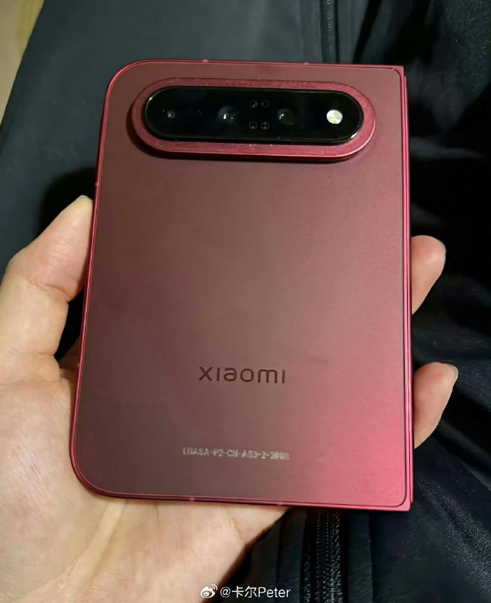 Xiaomi 18 Fold получит DRAM от CXMT