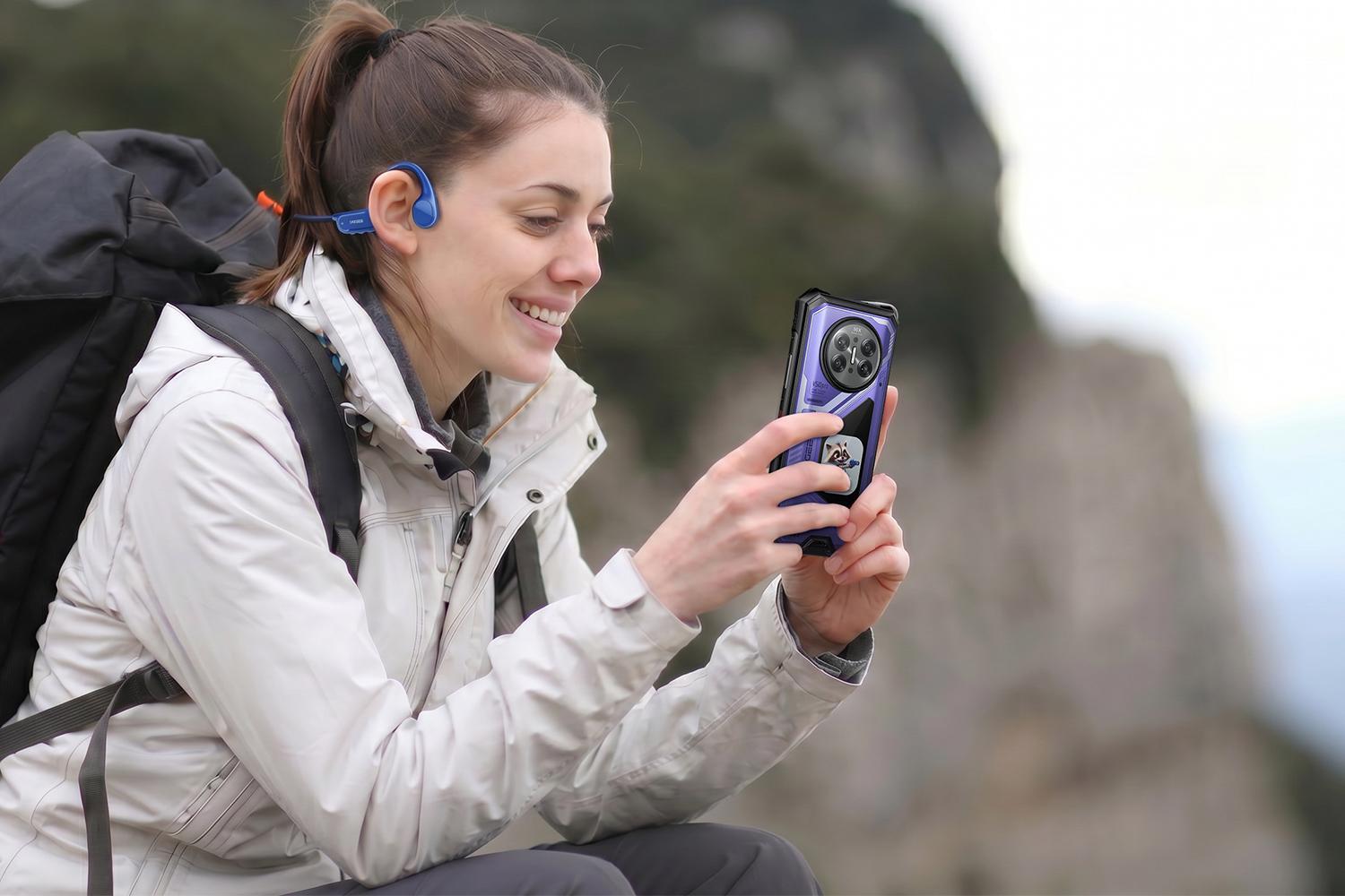 Смартфон Doogee V50 Pro получил два дисплея | DGL.RU