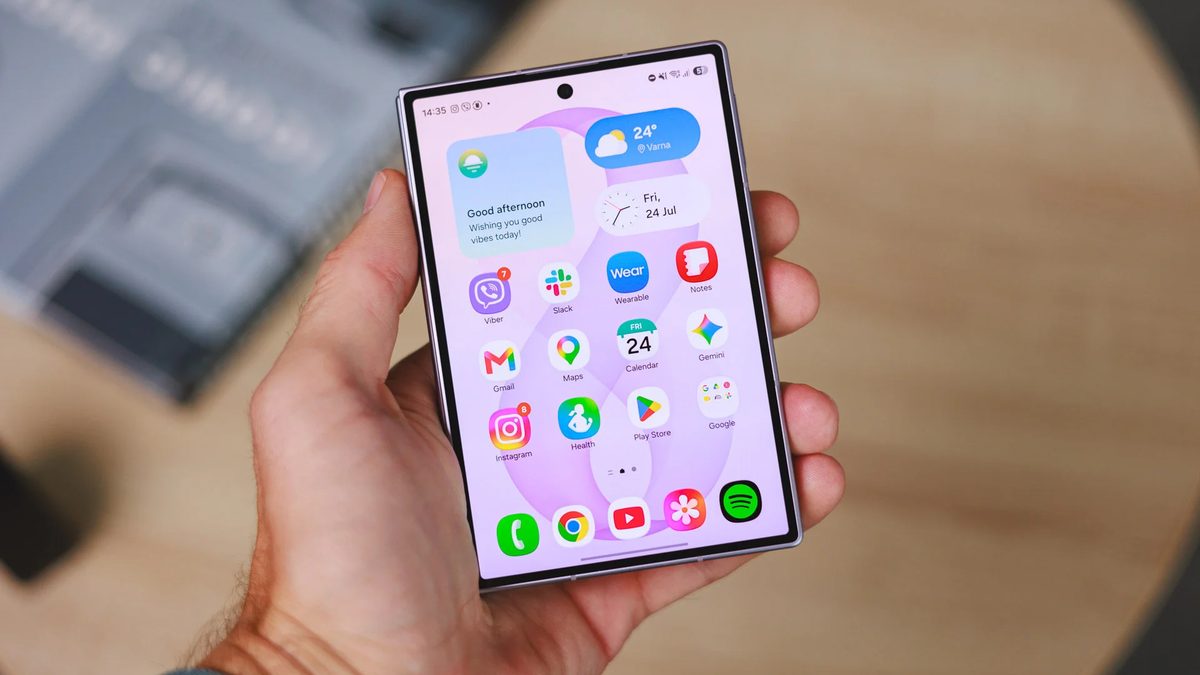 Предзаказы Samsung Galaxy Z Fold 8 выросли | DGL.RU