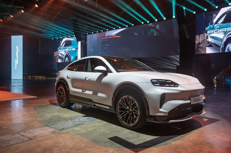 Электрический Porsche Cayenne дебютировал в Сингапуре: характеристики и цены
