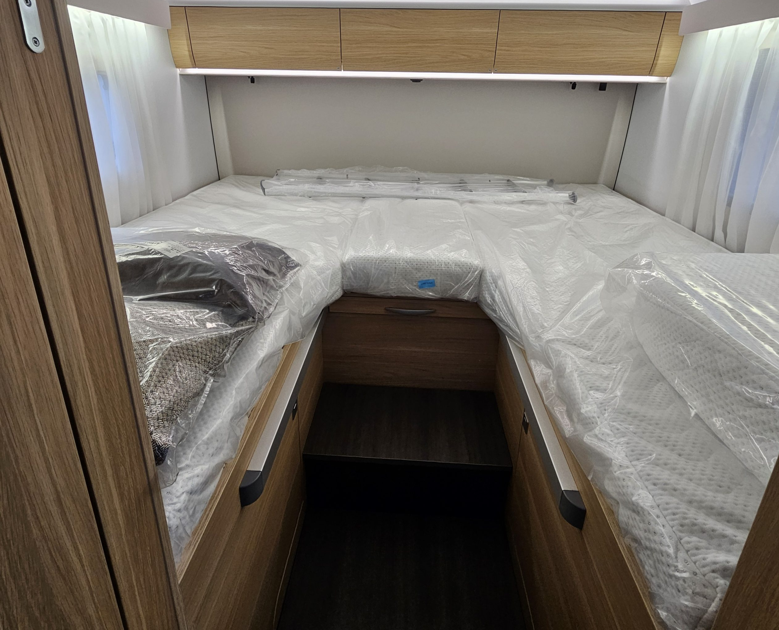Adria Matrix 670 SL Axess 2024: пять мест, автоматическая коробка и зимний комплект для дальних путешествий