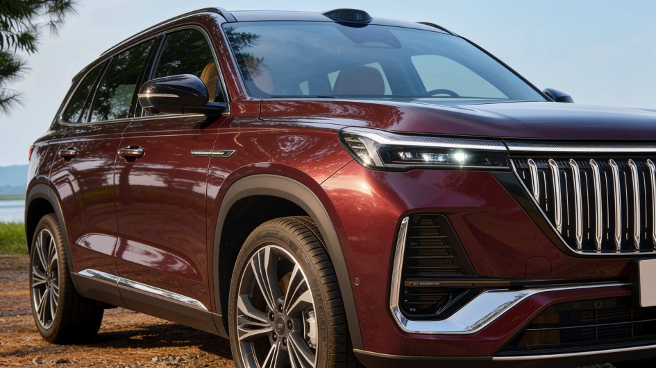 Гибридный Geely Atlas с новым мотором: премьера и неожиданные характеристики