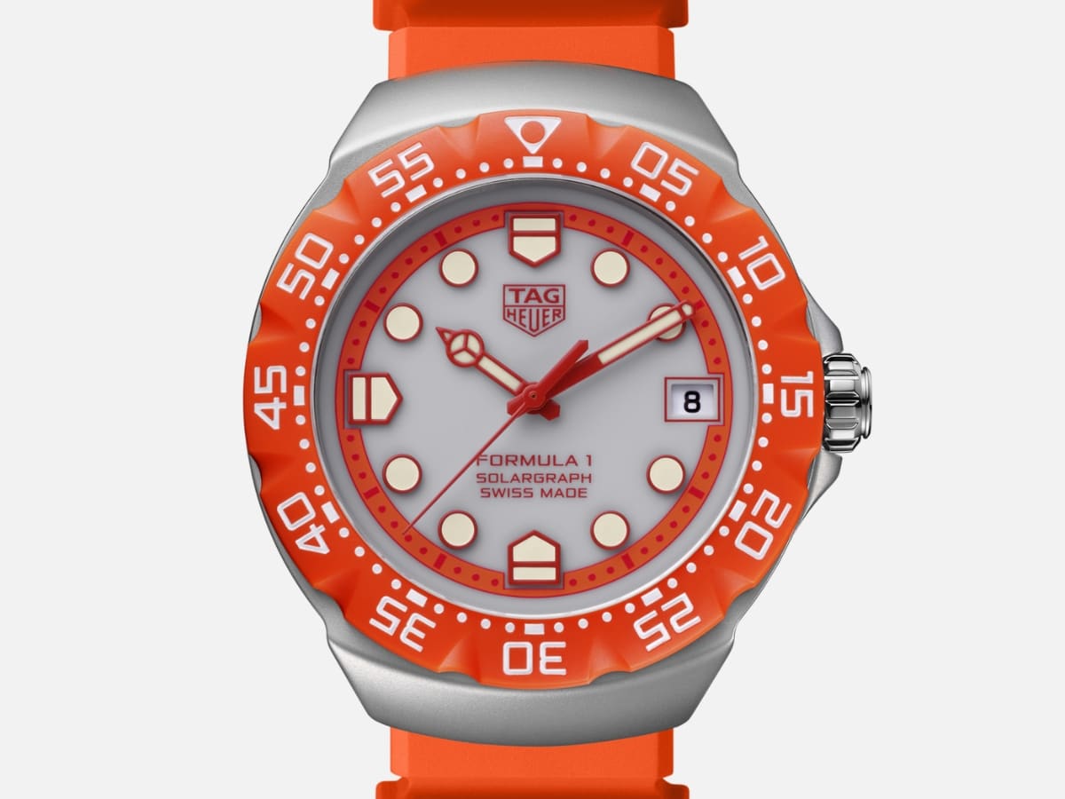 Часы TAG Heuer Drops Bright Orange F1 Solargraph для заключительного этапа Гран-при Нидерландов