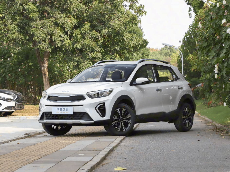Kia KX1 с автоматом и надежным мотором: новый кроссовер дешевле топовой Granta