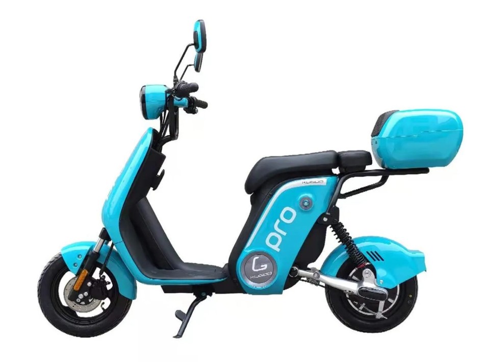 Kugoo Kirin V-pro: электроскутер с запасом хода 45 км и мотором 1000 Вт