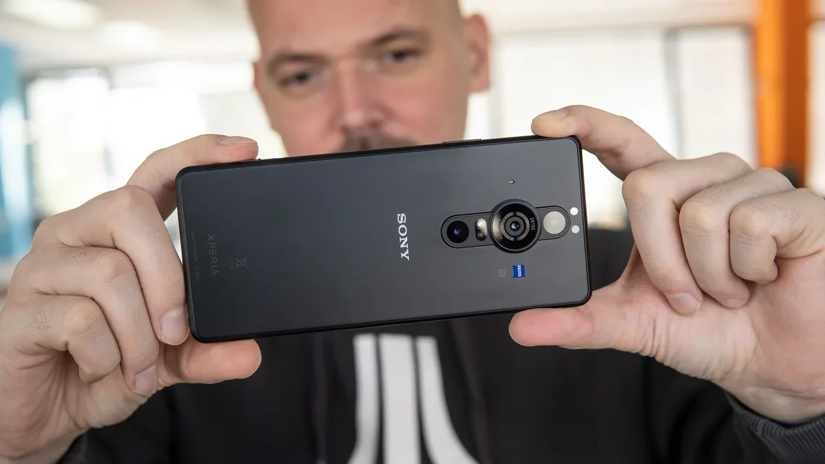 Galaxy S27 Ultra отчаянно нуждается в аккумуляторе большей ёмкости картинка Galaxy S27 Ultra отчаянно нуждается в аккумуляторе большей ёмкости