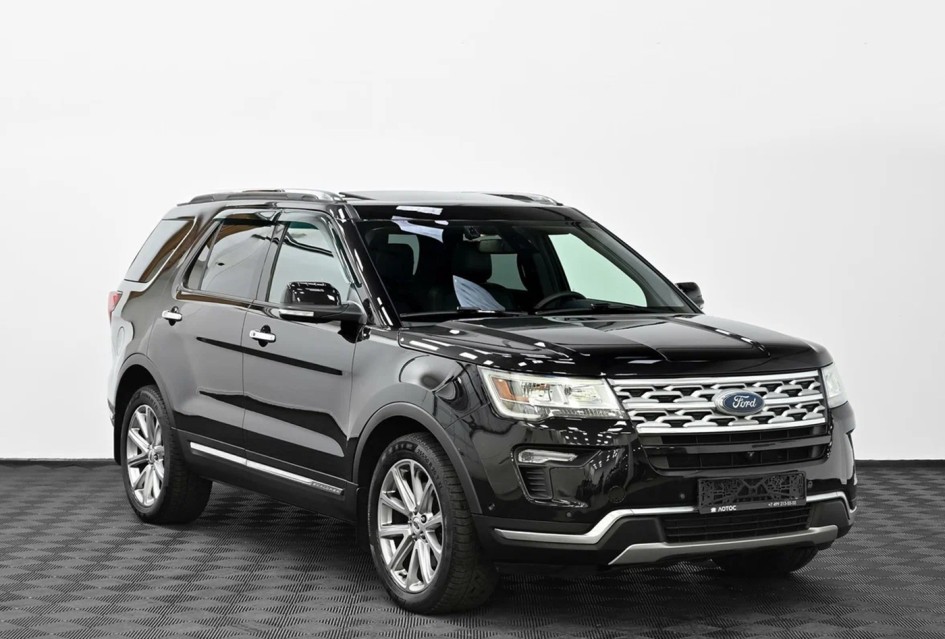 Ford Explorer V поколения: недооцененный трехрядный кроссовер до 2 млн рублей