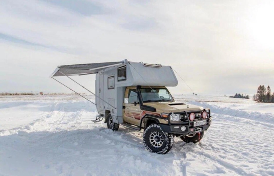 Toyota Land Cruiser 79 с жилым модулем: уникальный автодом с доработками для России