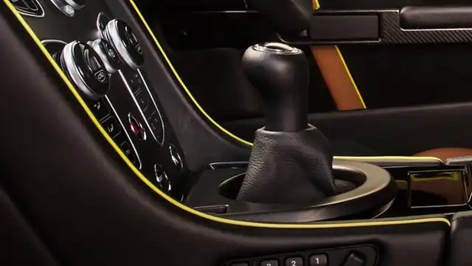 Aston Martin может вернуть механику: почему это сложнее, чем кажется