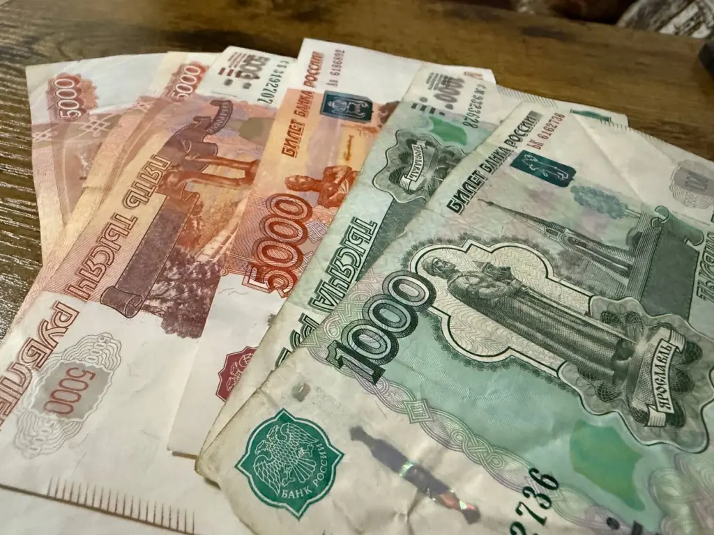Финансы не заблокируют, но могут сделать недоступными: экономист назвал 4 скрытых сценария