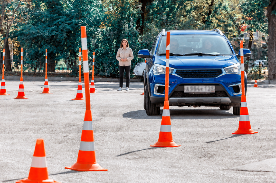 Дефицит топлива на АЗС сдвигает расписание автошкол и увеличивает стоимость обучения