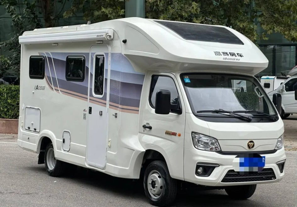 FOTON M2 2023: дизельное отопление, бытовая техника и литиевые батареи 600 Ач