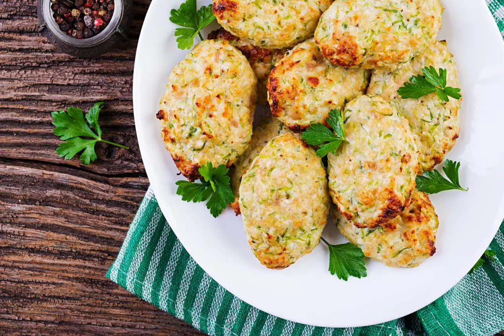 Капустные котлеты дешевле мясных и в 2 раза аппетитнее: рецепт с содой и кефиром