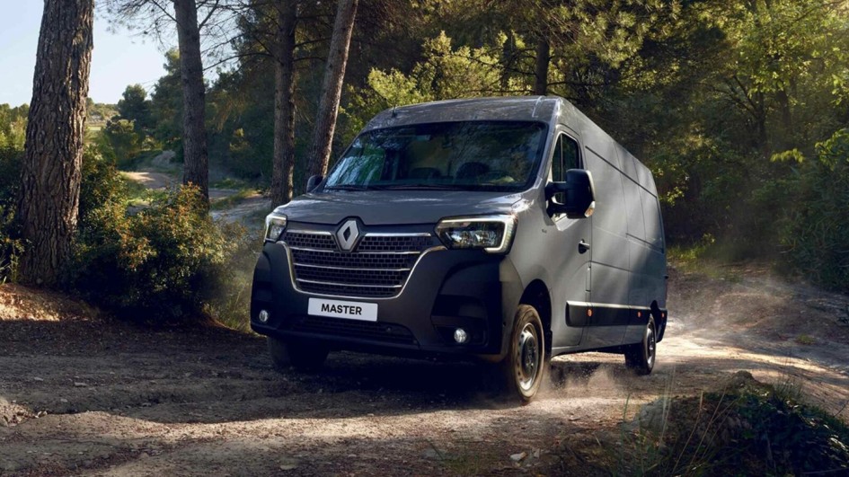 Renault Master: плюсы и минусы коммерческого фургона для бизнеса и перевозок