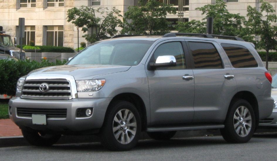 Toyota Sequoia 2008: опыт владения и сравнение с Land Cruiser 100