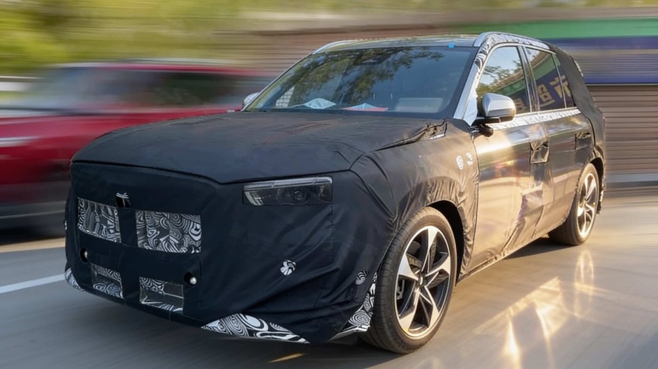 Прототип нового Geely Monjaro: первые фото и детали обновленного кроссовера