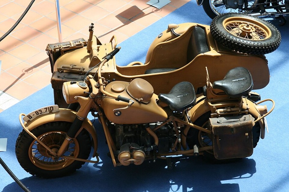 Необычная «кастрюля» на баке BMW R75: зачем немцы изменили конструкцию мотоцикла