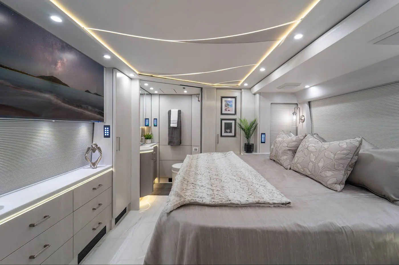 Флагман Marathon Coach 1427: переосмысление роскоши в автодомах