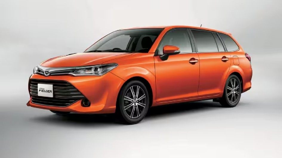Toyota Corolla Fielder с правым рулем доступна во Владивостоке менее чем за 2 млн рублей