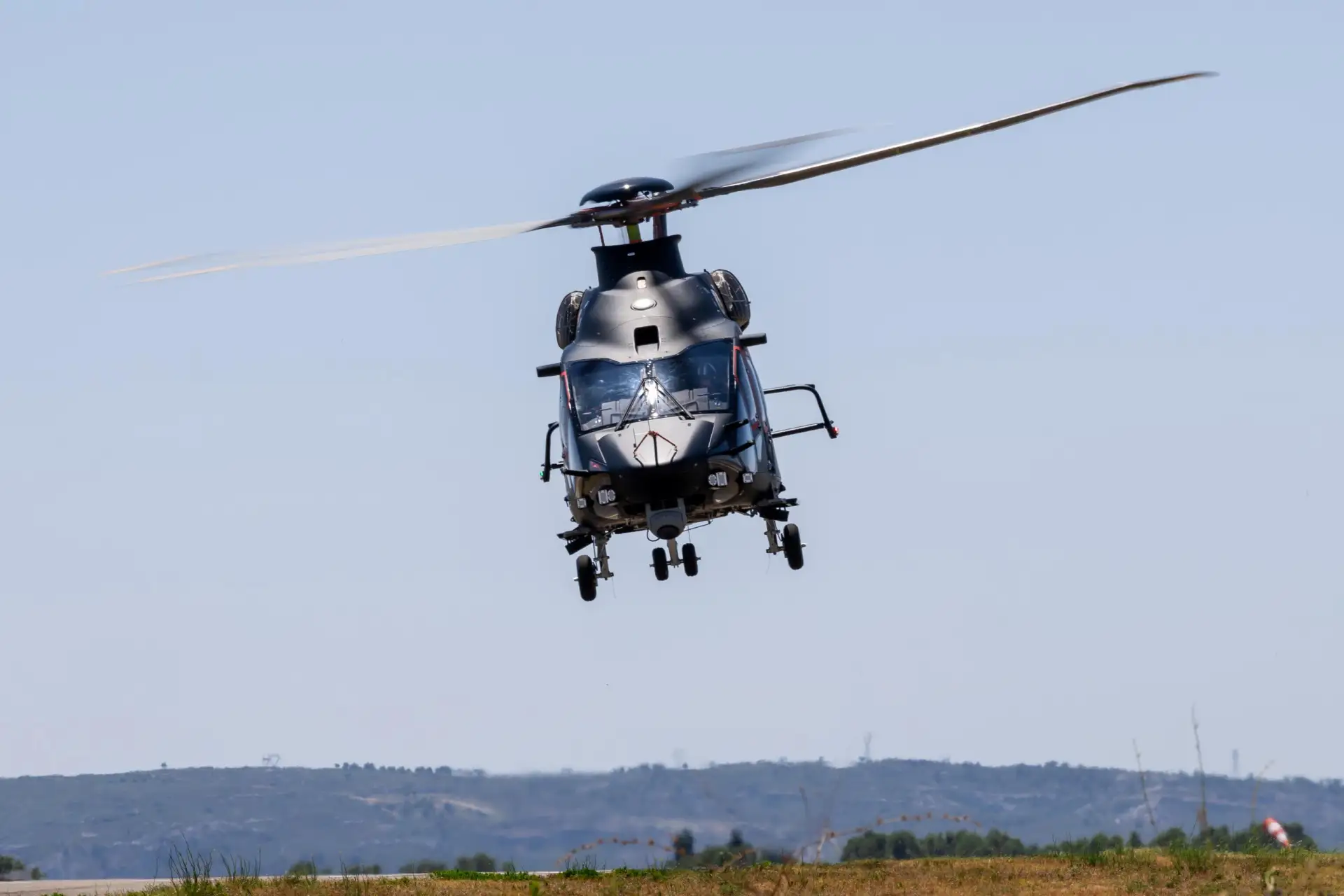 Второй прототип Airbus H160M впервые поднялся в воздух