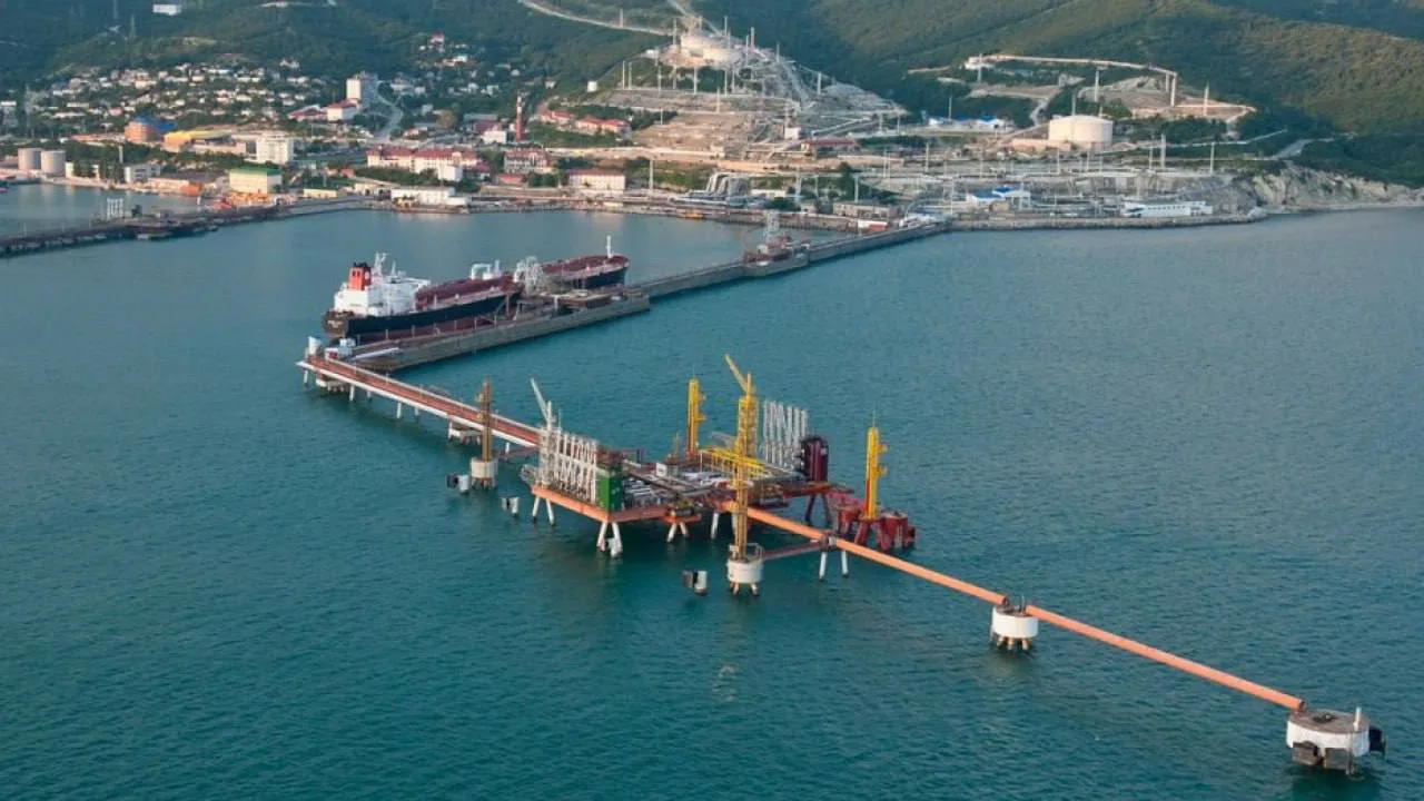 США убедили Киев не бить по терминалу КТК и танкерам с казахстанской нефтью в Чёрном море
