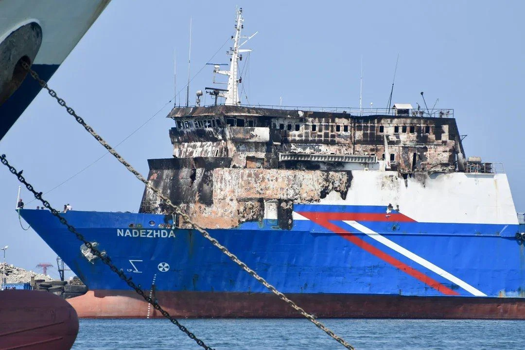 Судно "Nadezhda" после массированной атаки украинских дронов
