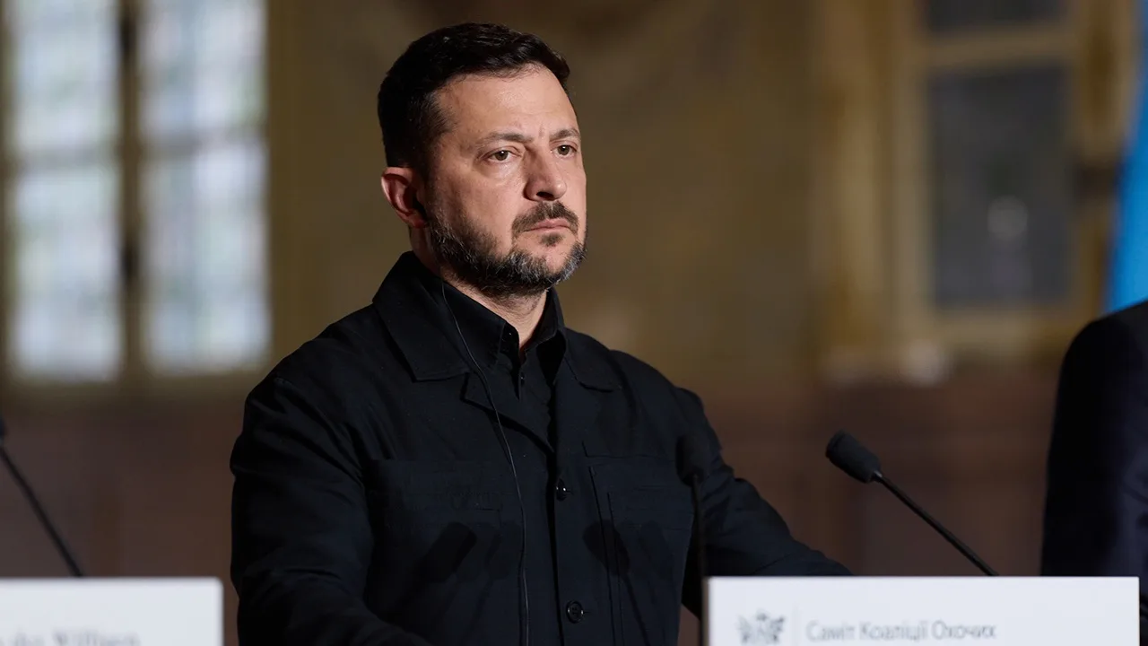 Зеленский не может закрыть дыру и найти кандидата на пост посла Украины в США. Никто не хочет браться за эту работу, пишет издание Politico
