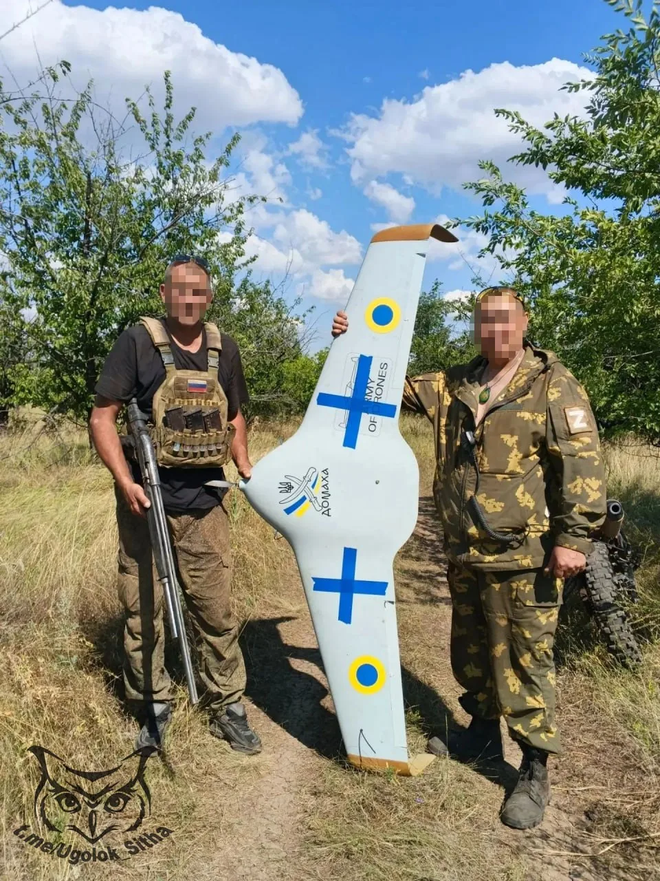 Сбитые и захваченные украинские дроны, на многих намалёвана свастика