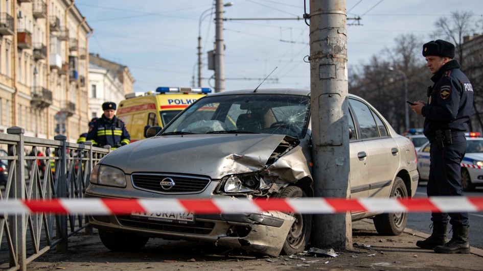 В Петербурге 18-летний водитель устроил аварию на машине матери