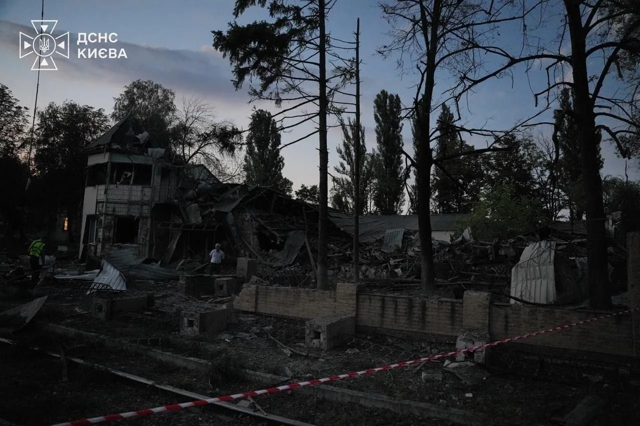20 взрывов в Одессе и десятки поражённых объектов по всей стране: карта ночных ударов по Украине